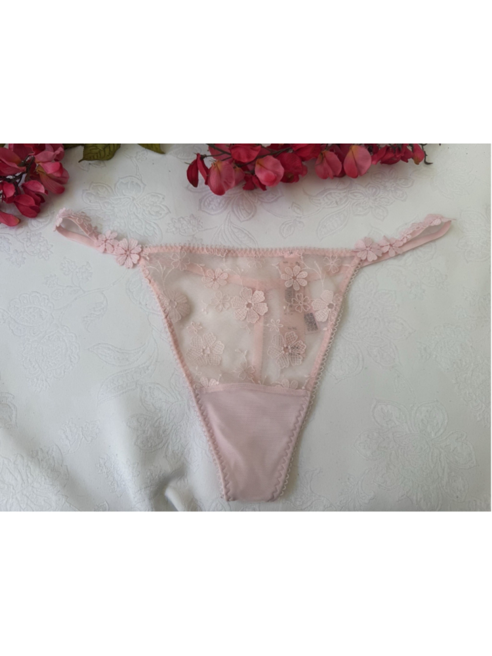 VICTORIA'S SECRET XL PINK LACE FLORAL STRING STRAPS V STRING THONG PANTIES NWT
